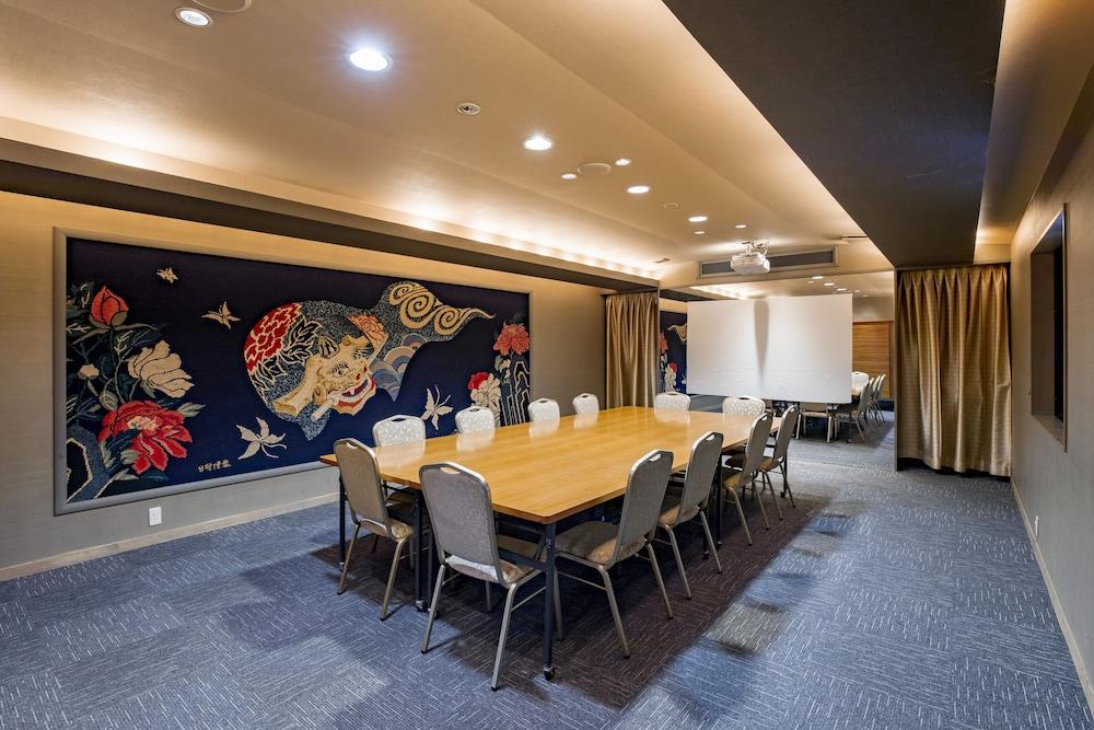 金沢セントラルホテル 本館 金沢市 エクステリア 写真