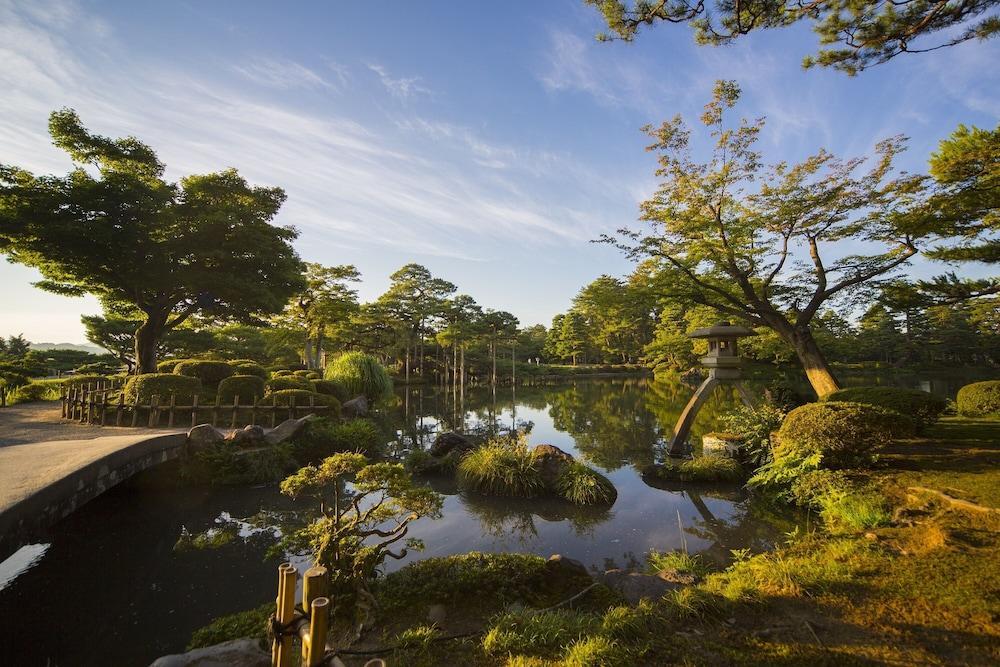 金沢セントラルホテル 本館 金沢市 エクステリア 写真